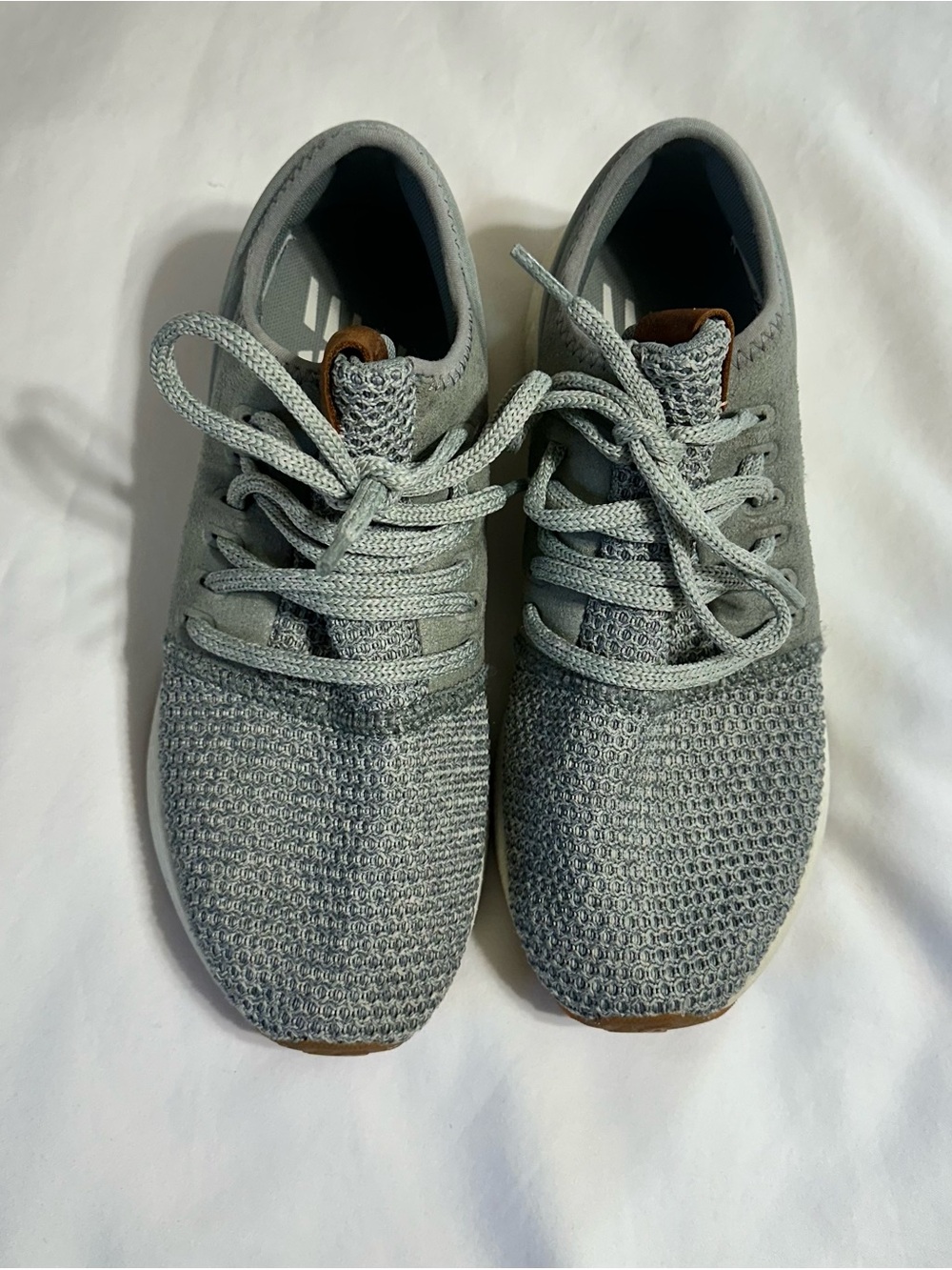 New Balance Women’s 8 Sage Green Sneakers